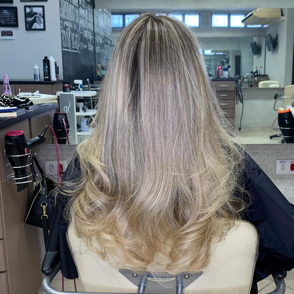 Coloração e mechas – Mazé Centro de Beleza, Jardim Bongiovani, Pres. Prudente - SP – foto 8