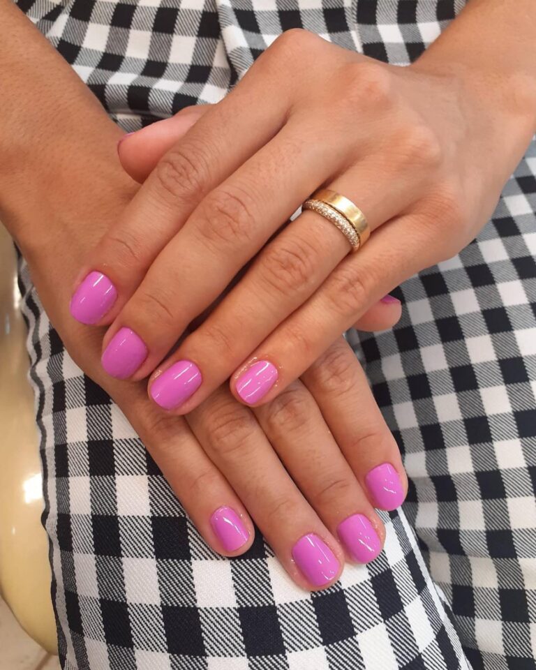 Unhas · Mazé Centro de Beleza — salão de beleza em Jardim Bongiovani, Pres. Prudente - SP