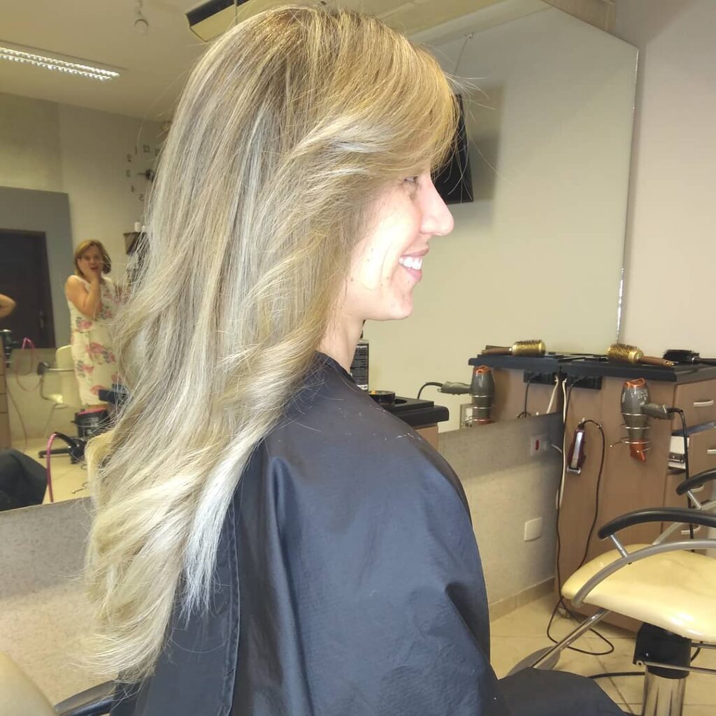 Coloração e mechas – Mazé Centro de Beleza, Jardim Bongiovani, Pres. Prudente - SP – foto 4