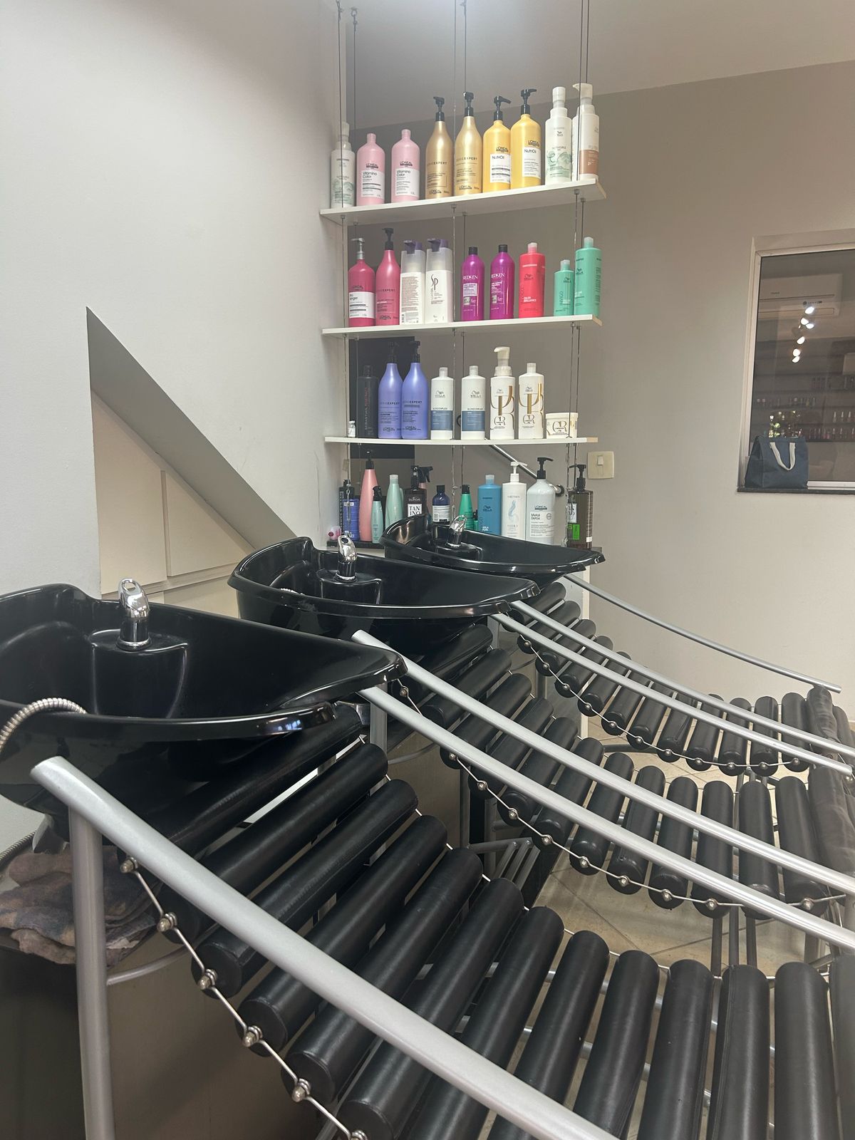 Mazé Centro de Beleza no Jd Bongiovani em Presidente Prudente