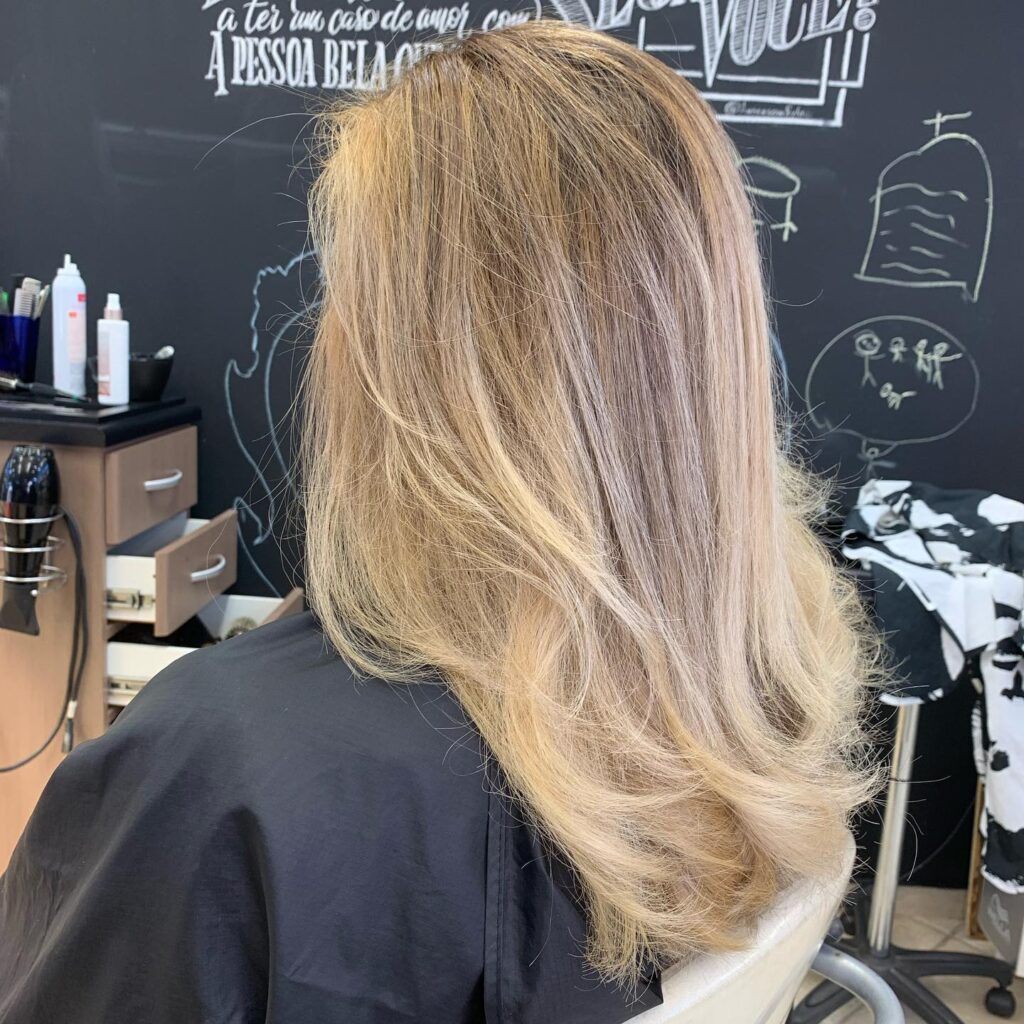 Coloração e mechas – Mazé Centro de Beleza, Jardim Bongiovani, Pres. Prudente - SP – foto 21