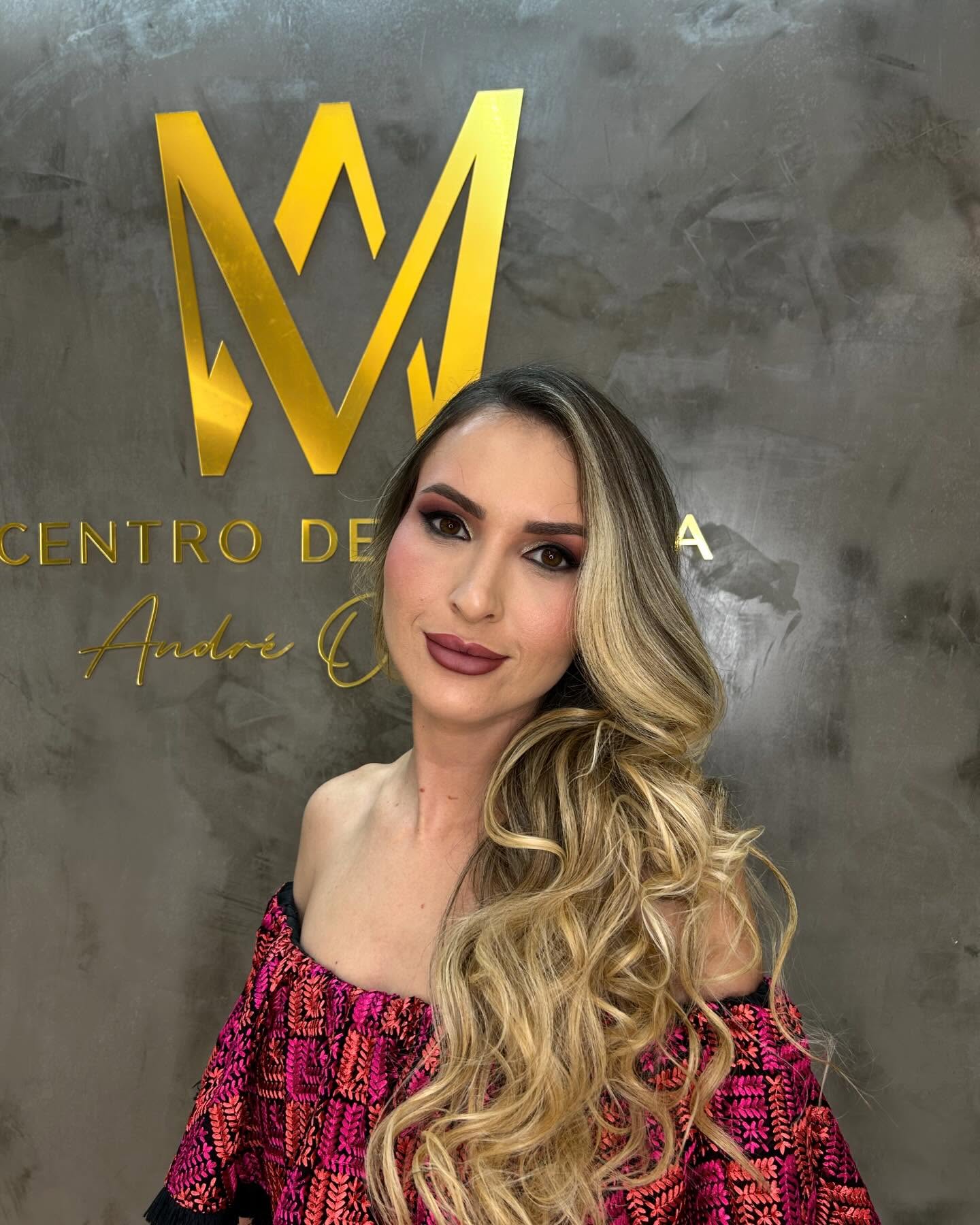 Maquiagem Profissional em Presidente Prudente - Mazé Centro de Beleza