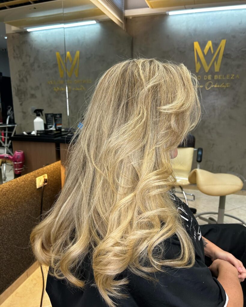 Coloração e mechas – Mazé Centro de Beleza, Jardim Bongiovani, Pres. Prudente - SP – foto 19